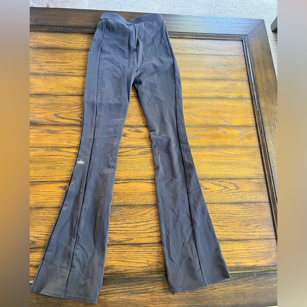 Alo yoga zip it flare leggings size XS